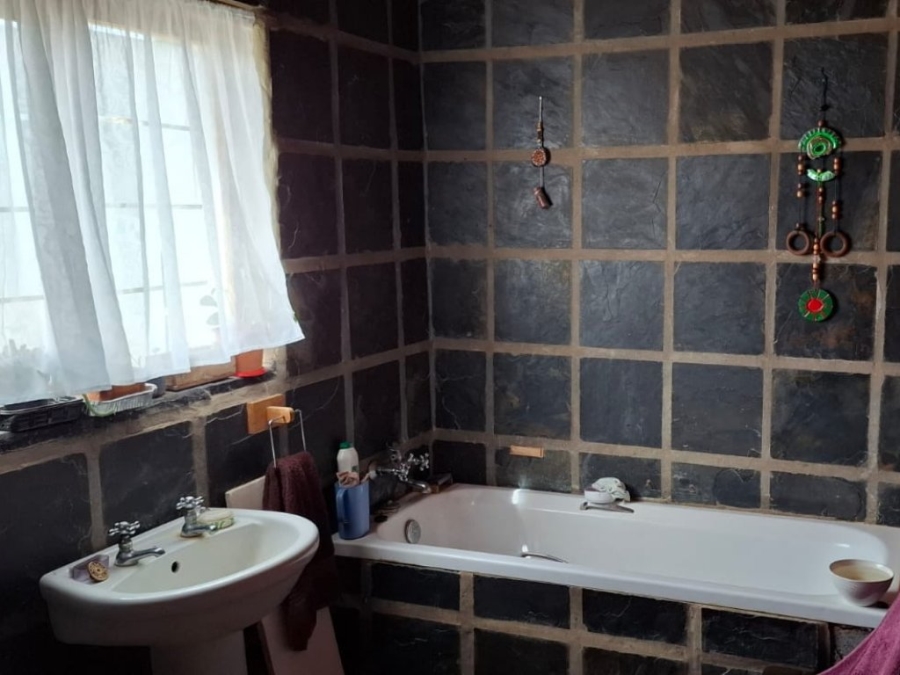 4 Bedroom Property for Sale in Bloemfontein Rural Free State